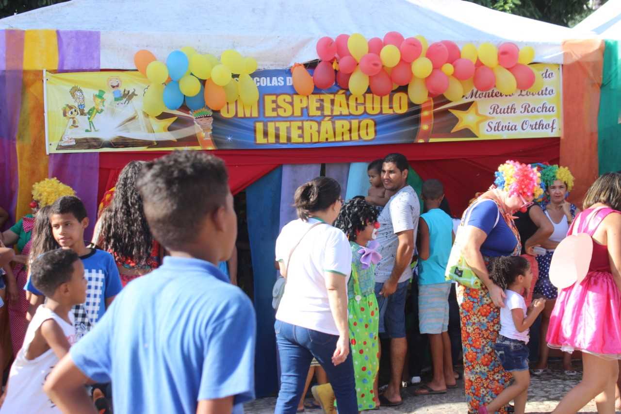 Feira Literária Camacan